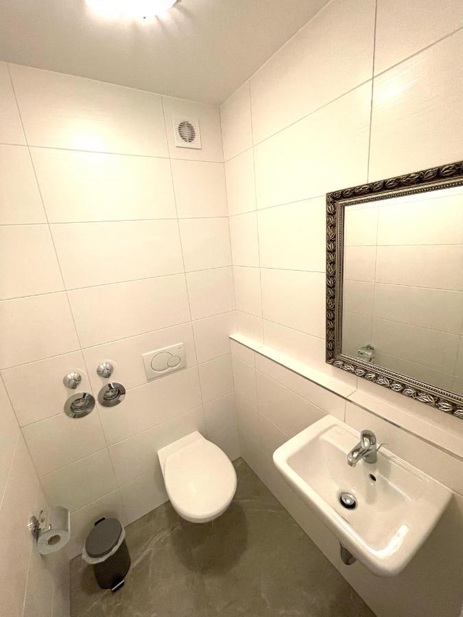 באדן-באדן Sofia Apartments מראה חיצוני תמונה