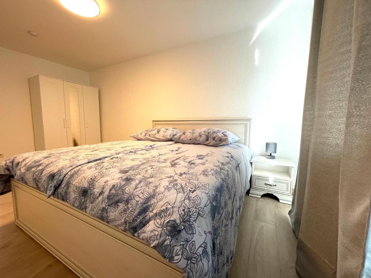 באדן-באדן Sofia Apartments מראה חיצוני תמונה