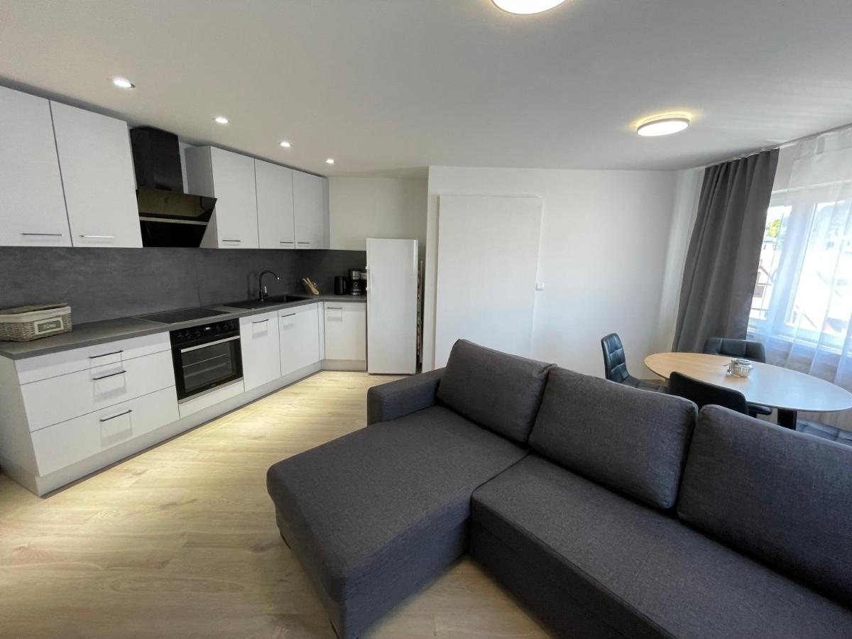 באדן-באדן Sofia Apartments מראה חיצוני תמונה