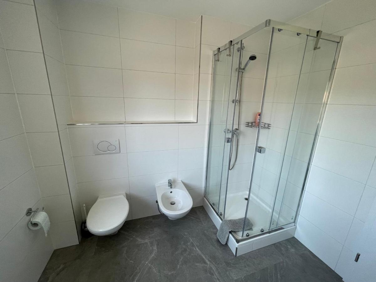 באדן-באדן Sofia Apartments מראה חיצוני תמונה